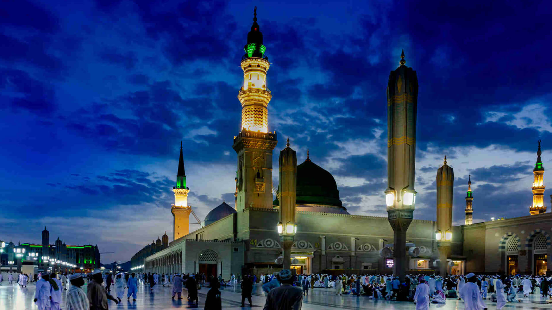 Connect With PBUH and Spiritual Insights in Madinah