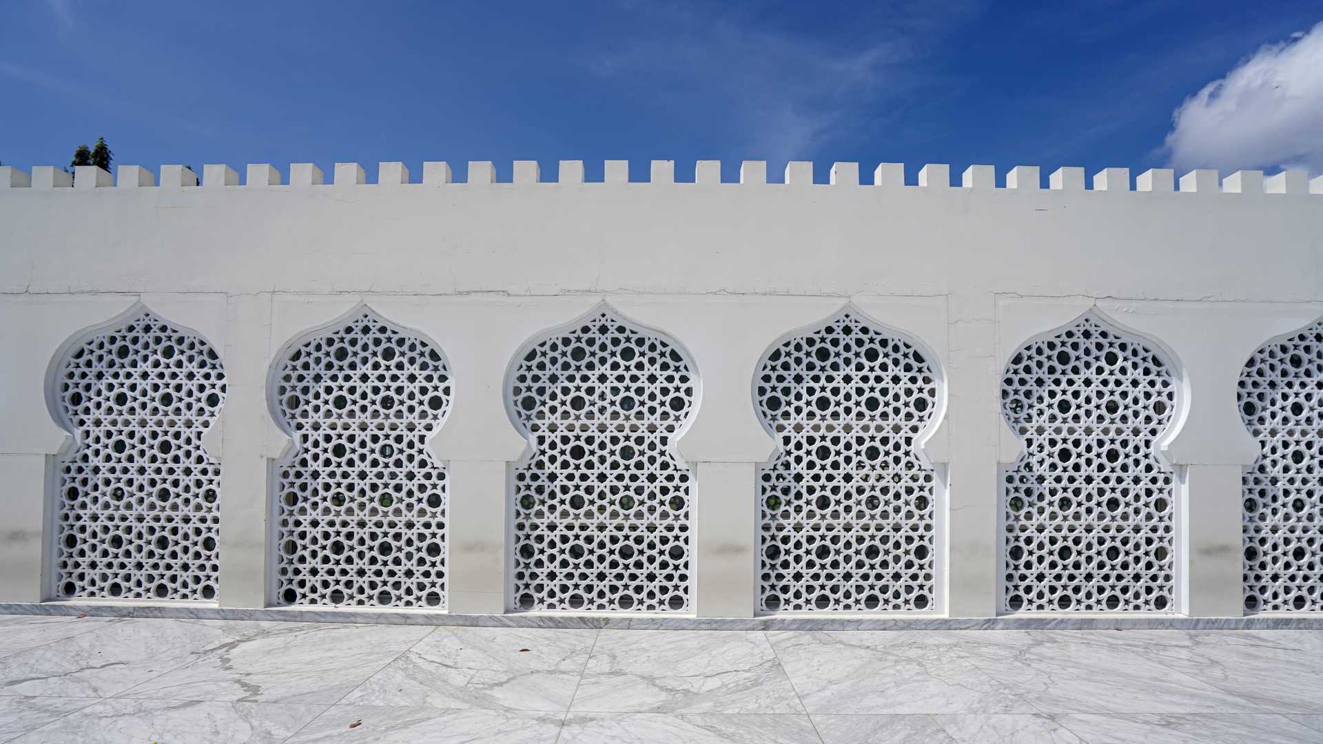 White Color in Islamic Architecture